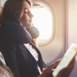schlafen im Flugzeug